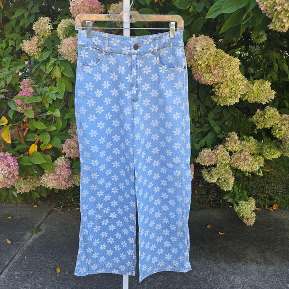 Wrangler X Billabong Women's Perfect Pair Daisy Floral Jeans Blue Chambray sz 28 - Picture 1 of 16
